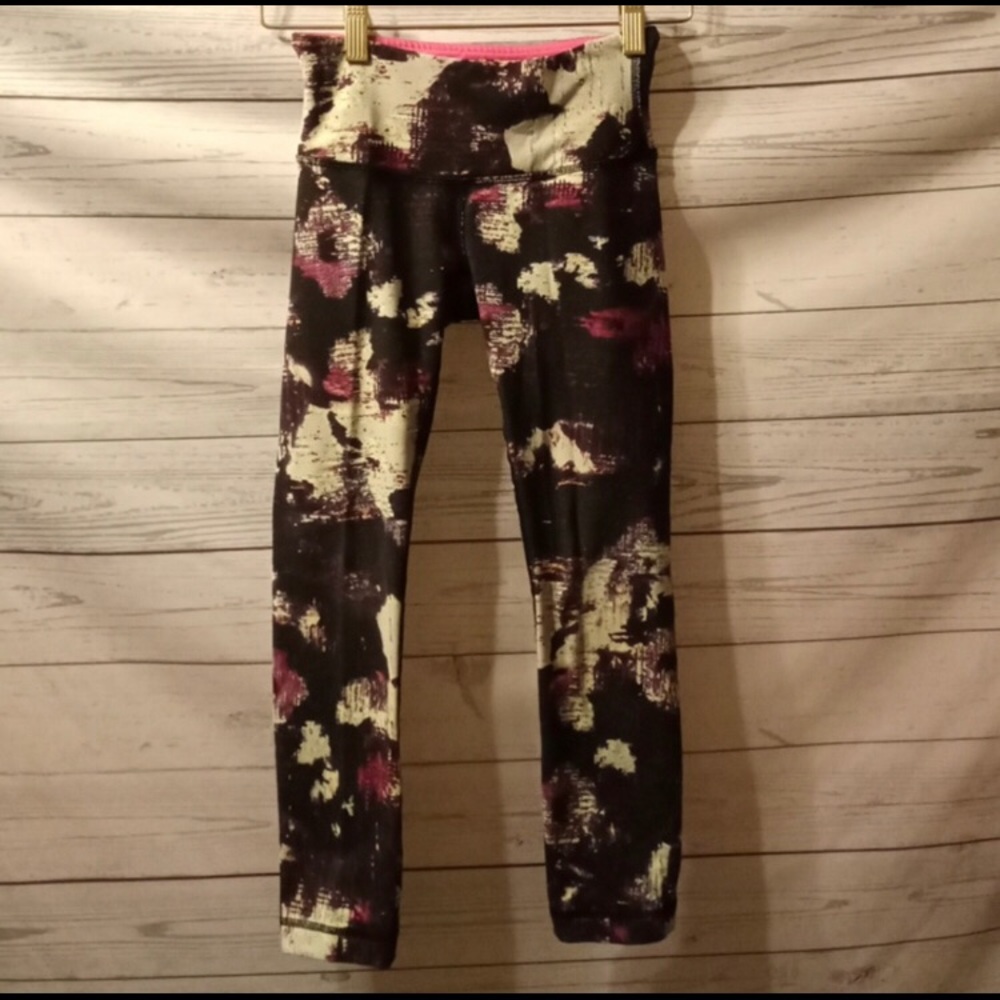 Lululemon capris crop